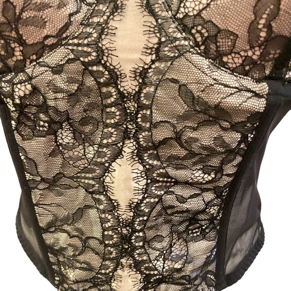 NWT DELICATES Black and Pink Lace Up Bustier, size 36B - Picture 7 of 12